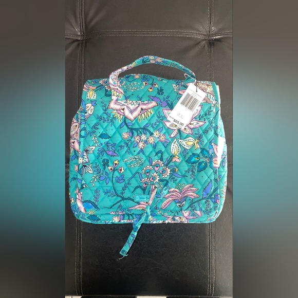 NWT VERA BRADLEY GRAND HANGING ORGANIZER - Picture 2 of 4